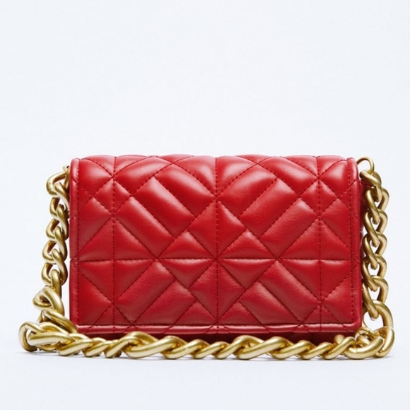 Zara Handbags - Quilted Thick Chain Shoulder bag /offer 👍I took the  tag off but never used it.